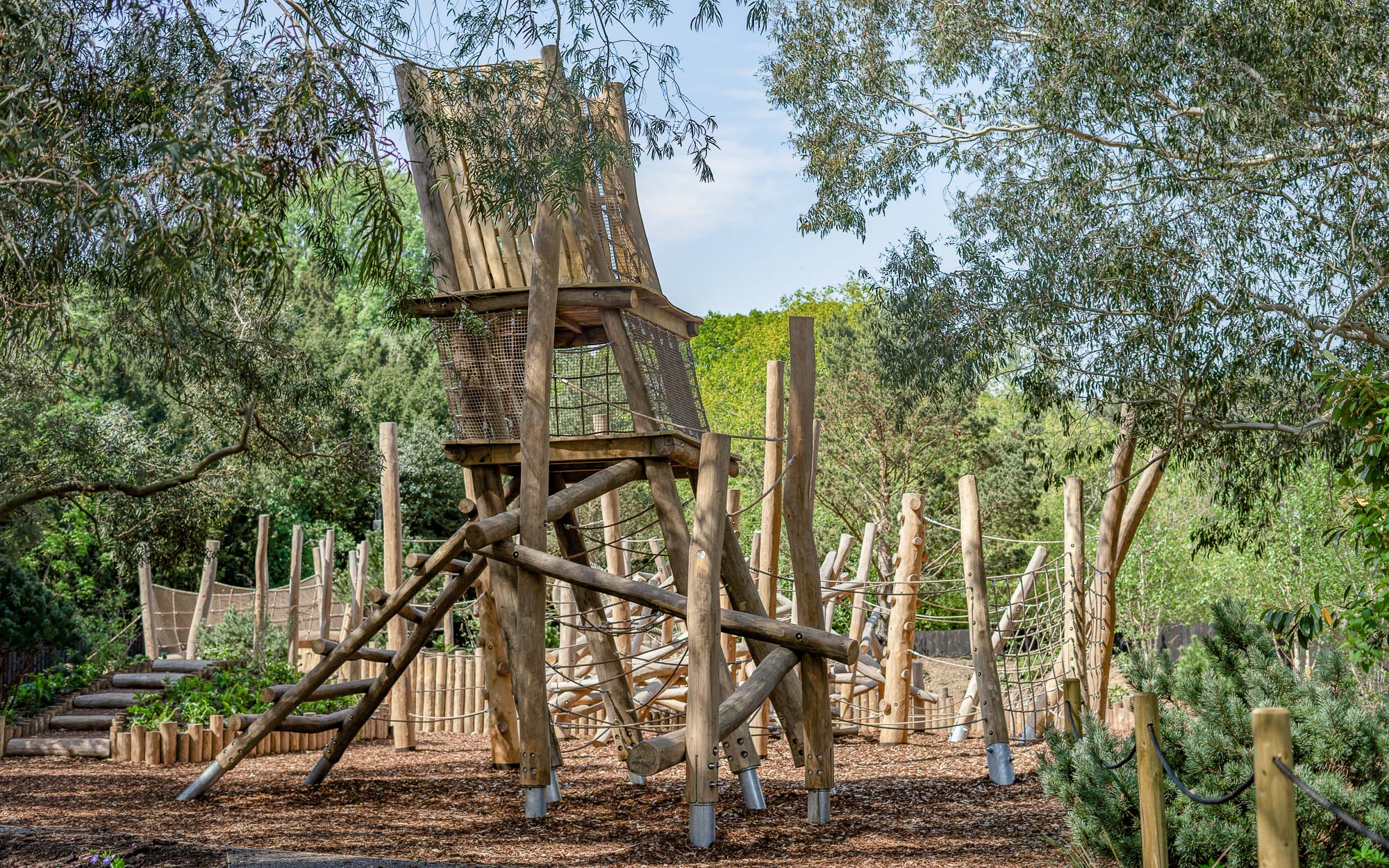 PHOTO PLAY CF.LE .01.2 leaning climbing frame no.1 natural playground equipment 01 1